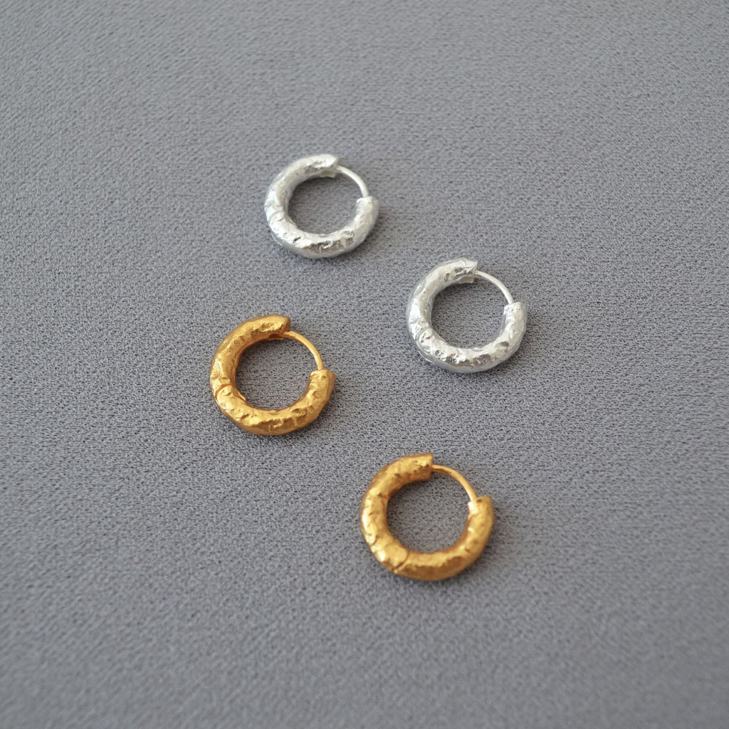 Stunning Gold Earring for Daily Wear