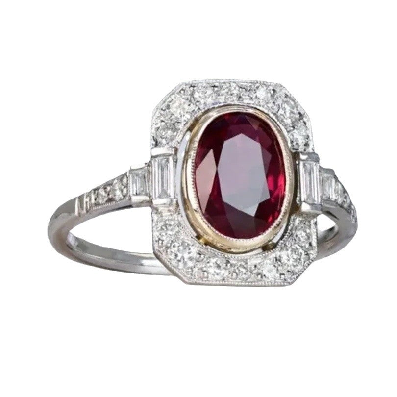 Classic Silver Ring with Timeless Appeal