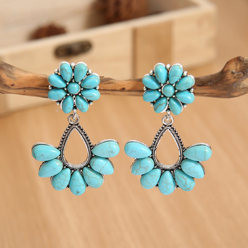 Classic Earring with Timeless Appeal