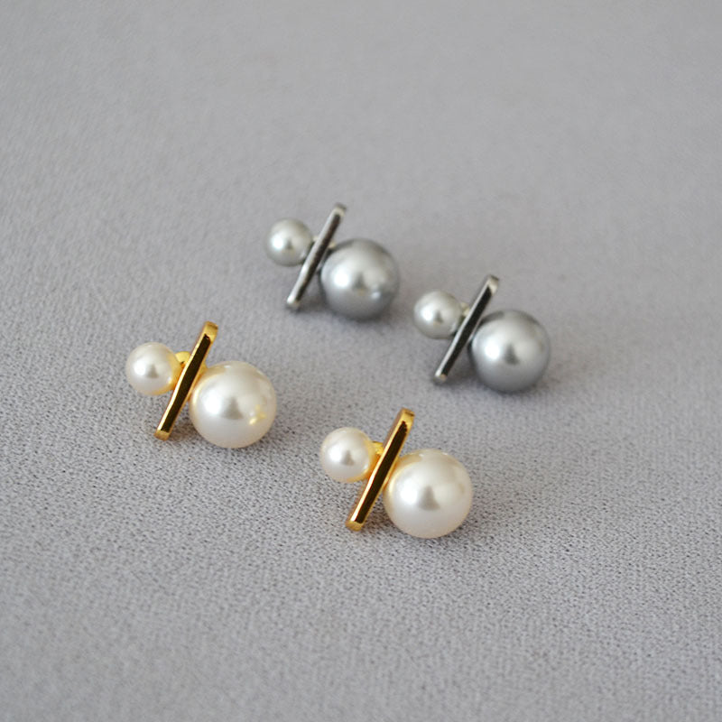 Beautiful Gold Earring with Unique Style