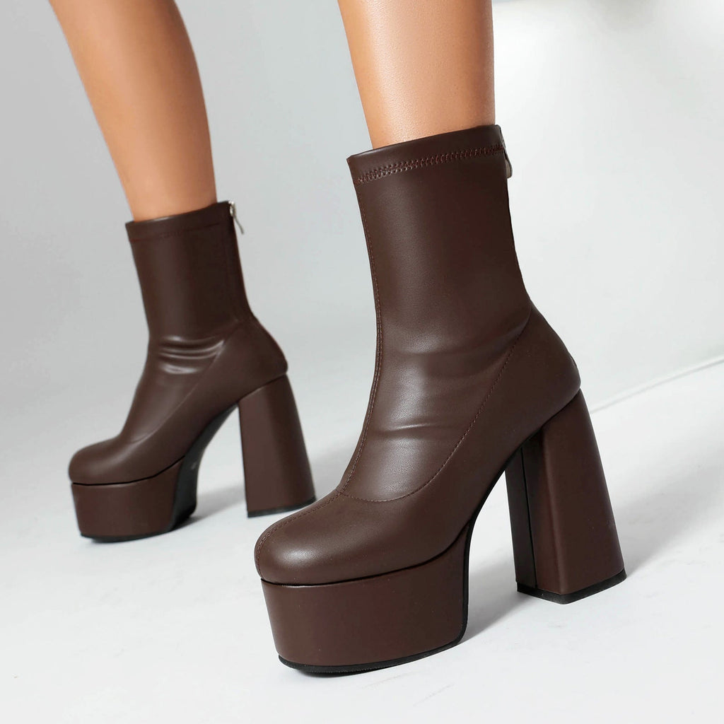 Graceful Orthopedic Boots for Modern Look