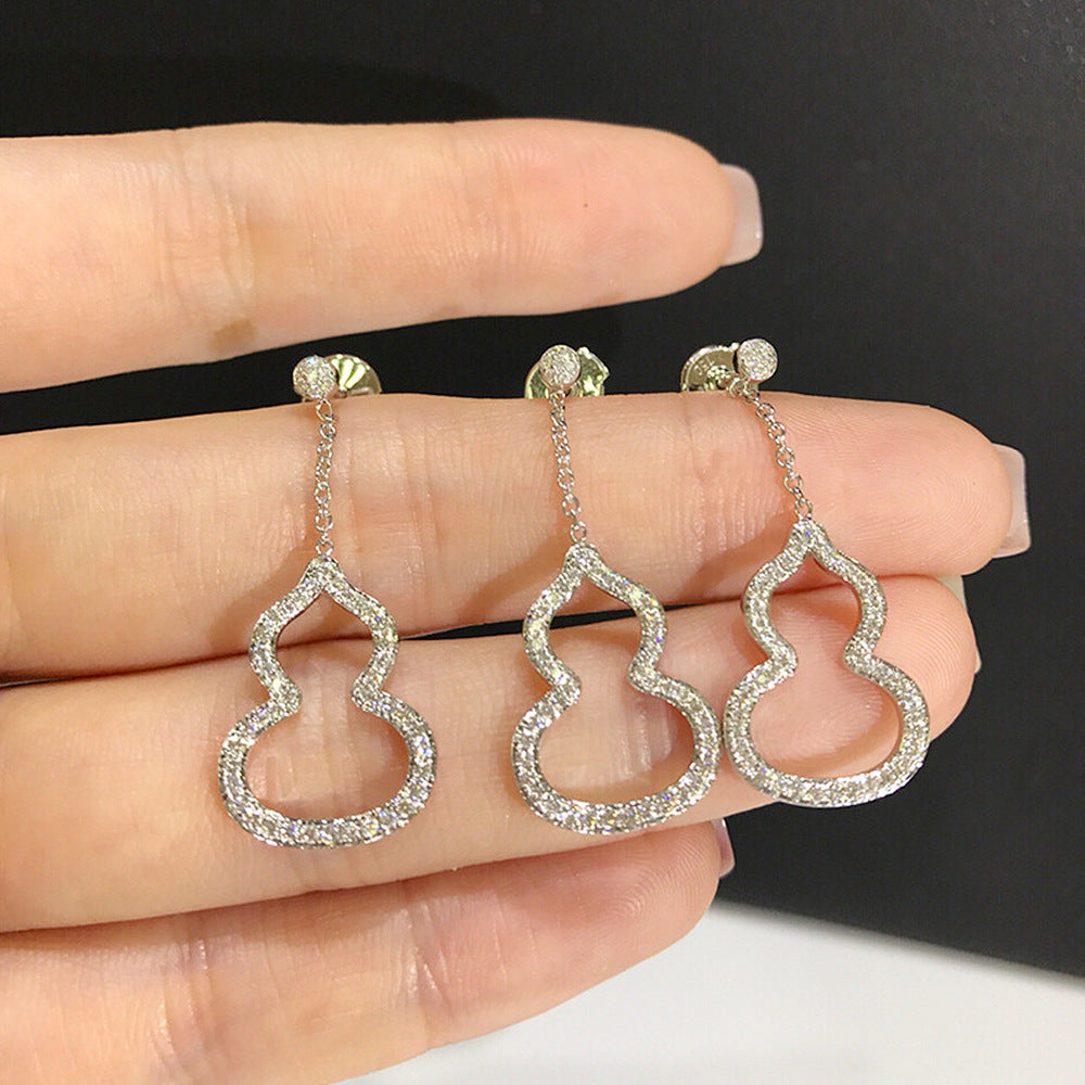 Classic Earring with Timeless Appeal