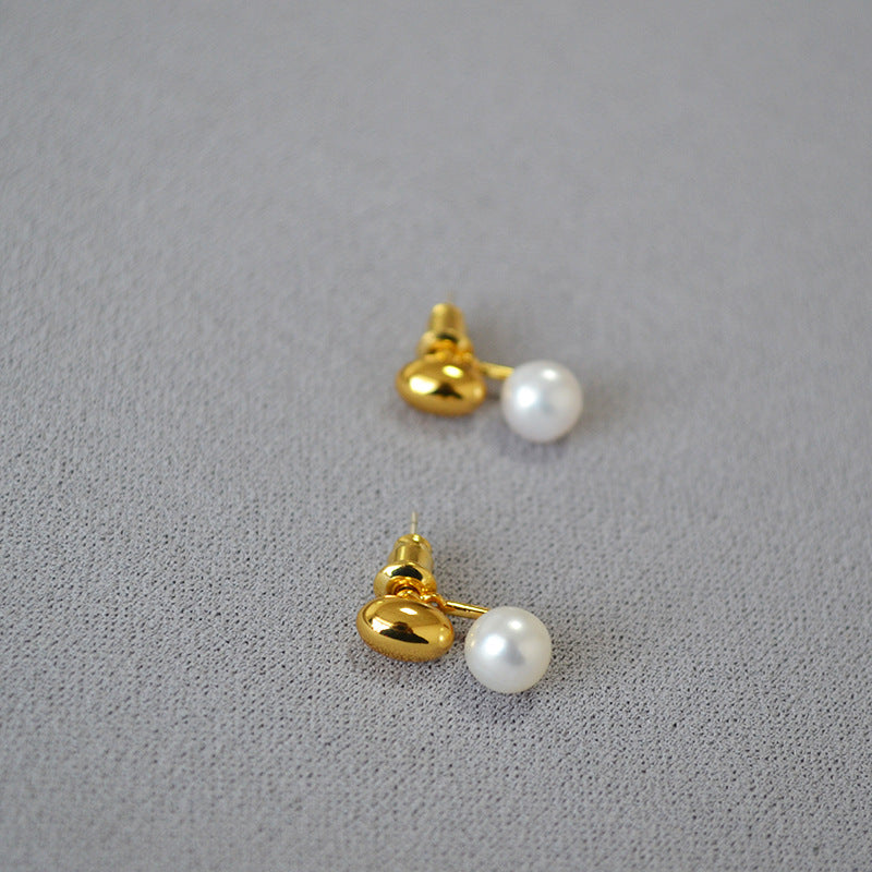 Delicate Artisan Gold Earring
