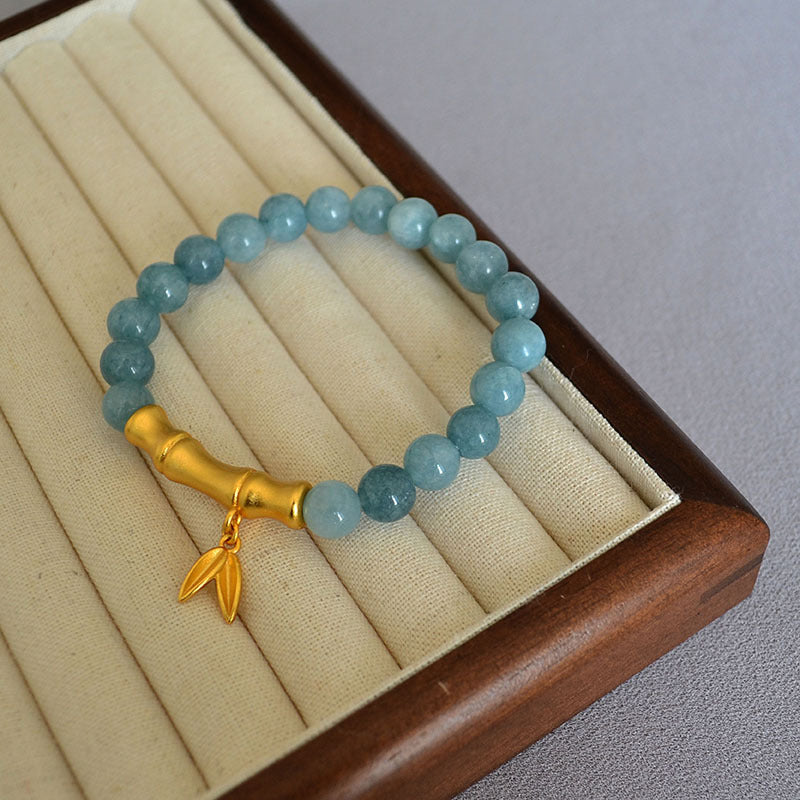 Classic Gold Necklace with Timeless Appeal