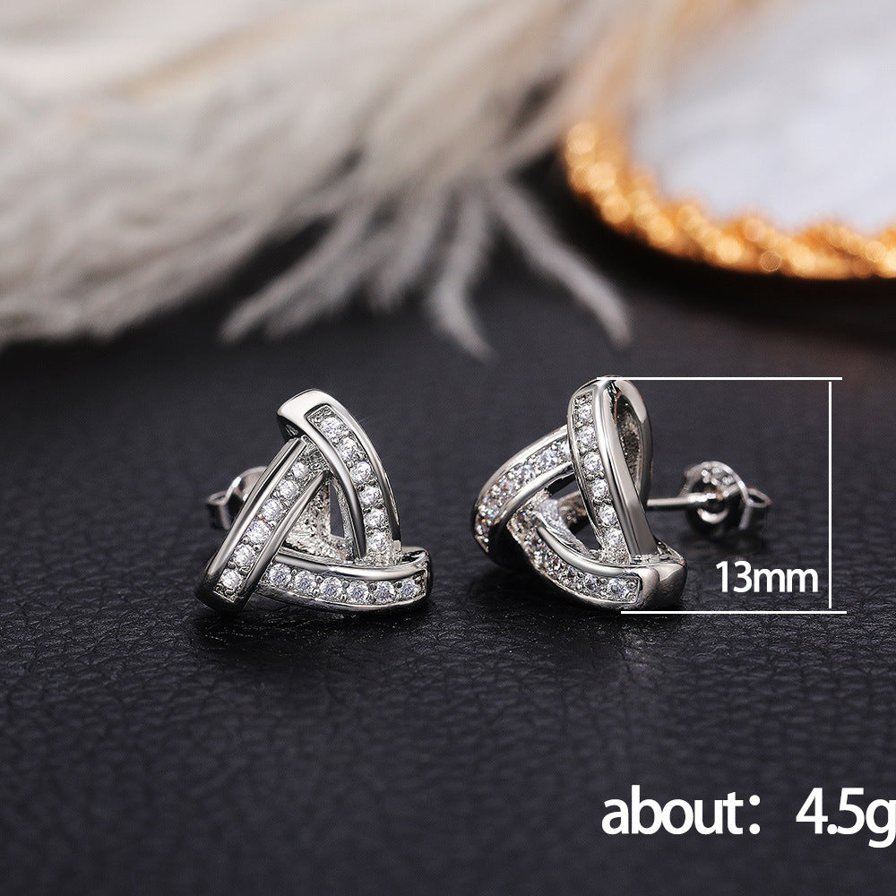 Charming Earring for Any Occasion