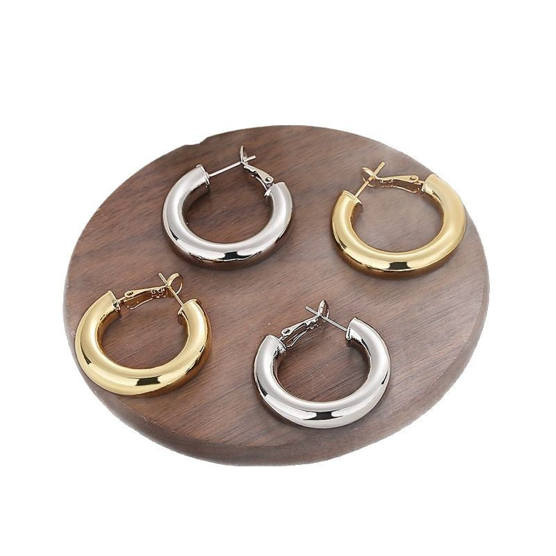 Charming Gold Ring for Any Occasion