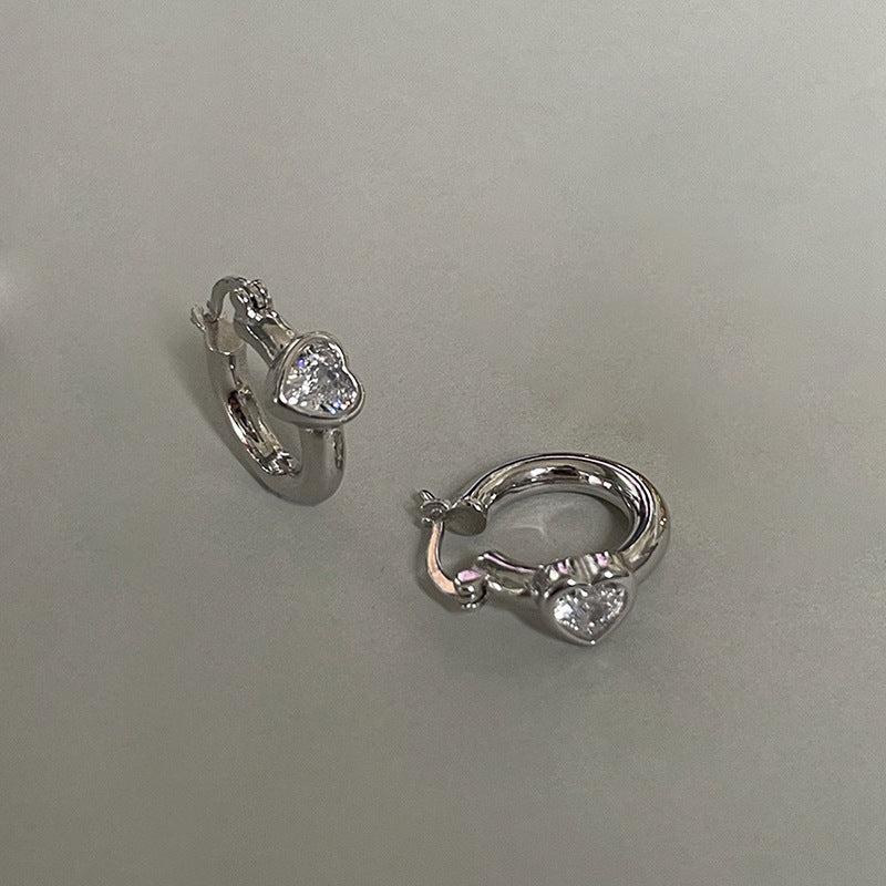 Charming Earring for Any Occasion
