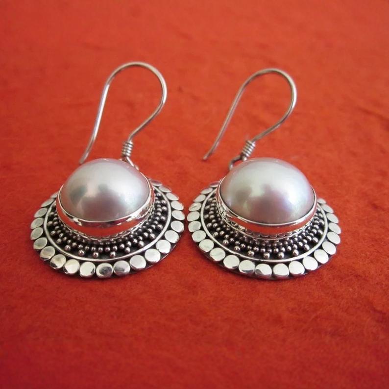 Classic Earring with Timeless Appeal