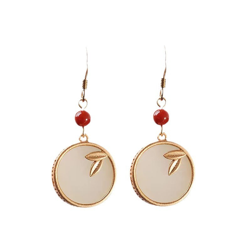 Charming Silver Earring for Any Occasion