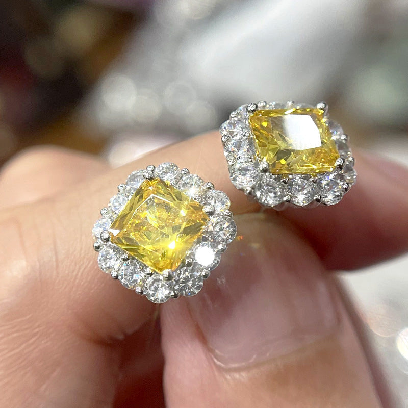 Elegant Earring for Every Occasion
