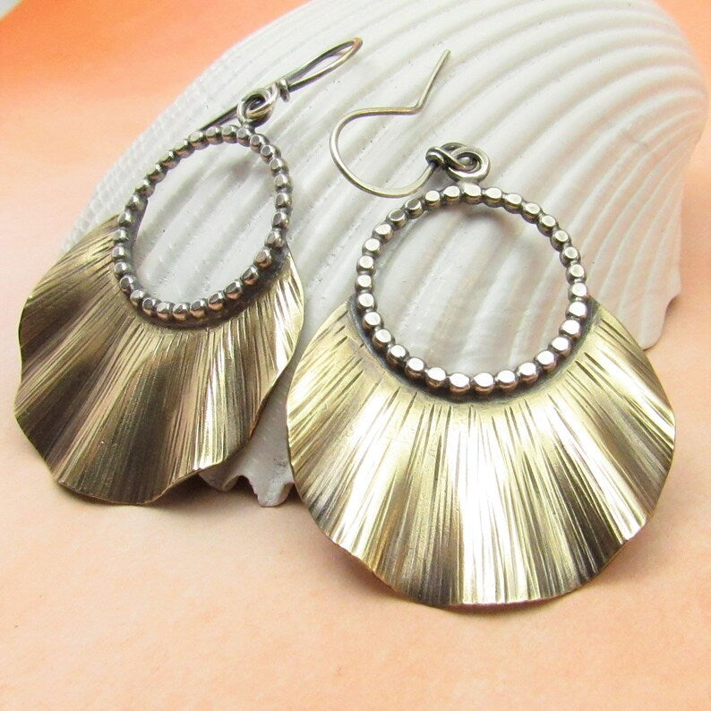 Charming Earring for Any Occasion