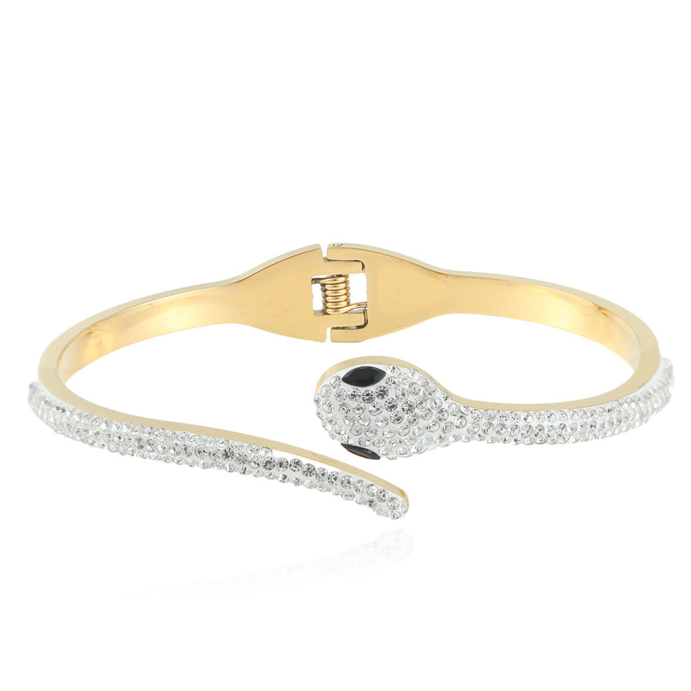 Beautiful Bracelet with Unique Style