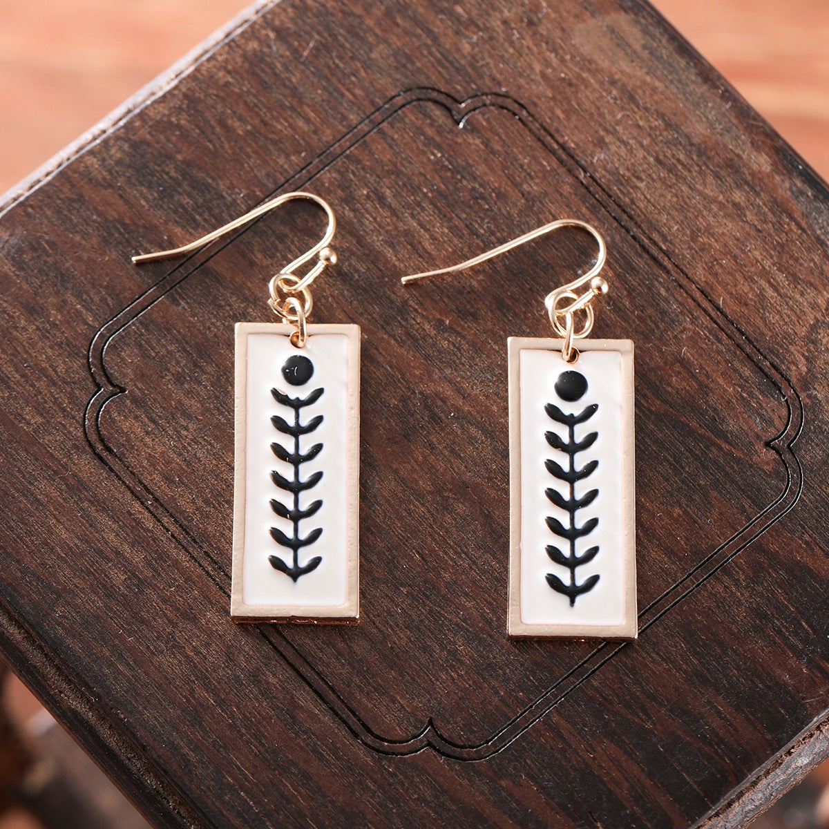 Vintage Handmade Earring