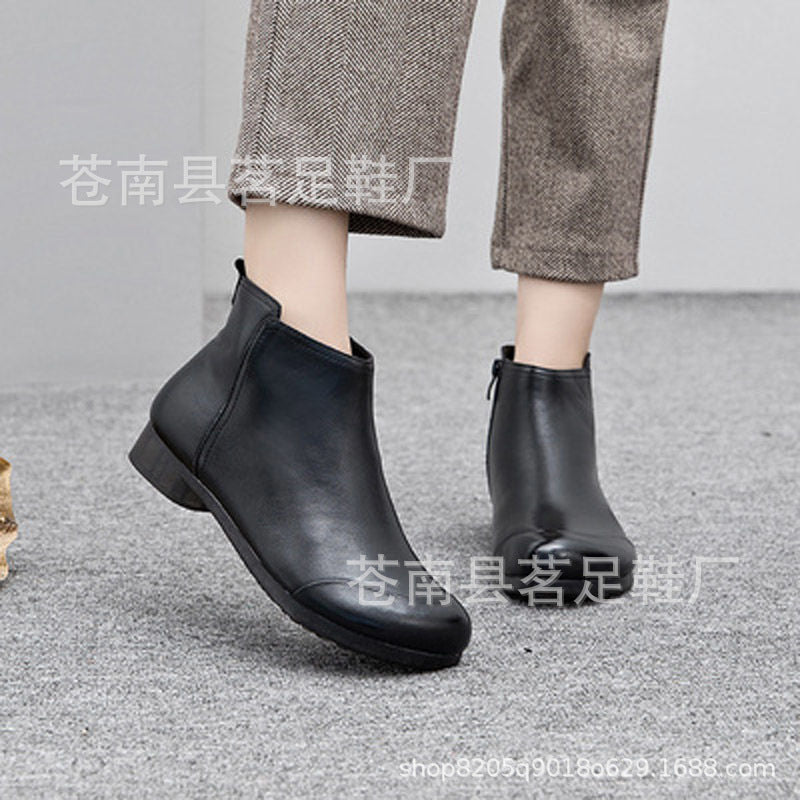 Graceful Orthopedic Boots for Modern Look