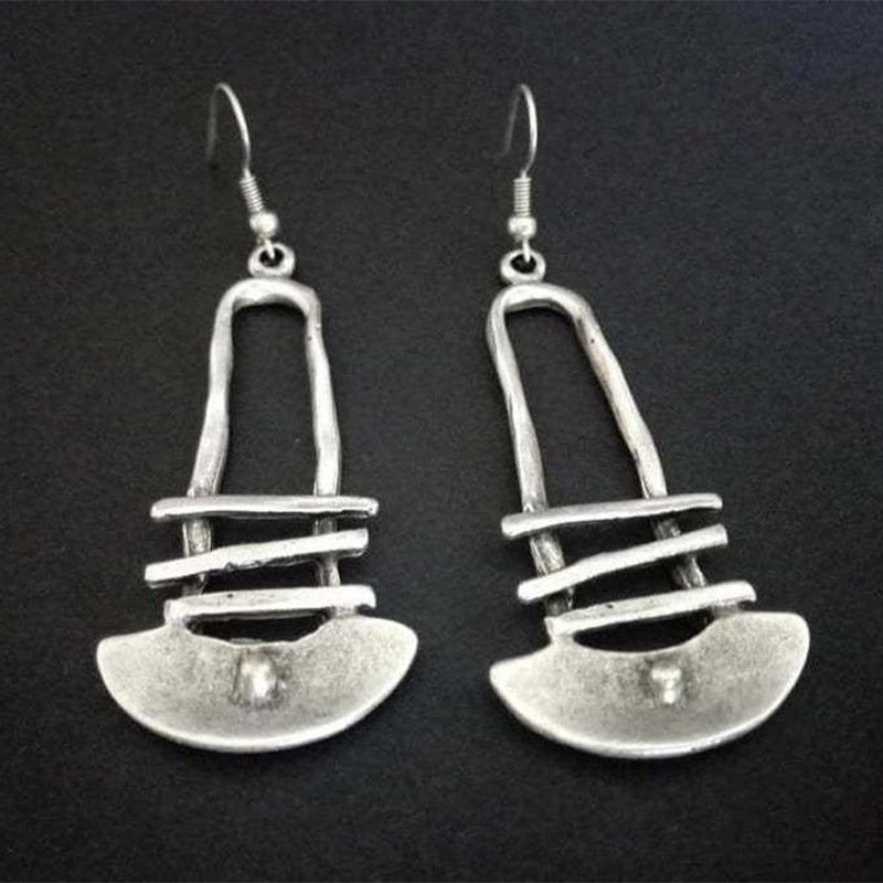 Charming Earring for Any Occasion