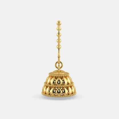 Classic Gold Earring with Timeless Appeal