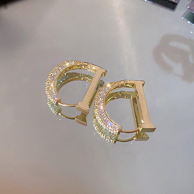Classic Earring with Timeless Appeal