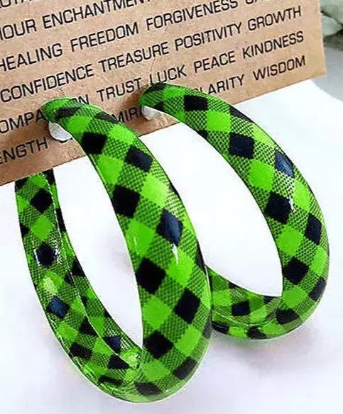 Charming Earring for Any Occasion