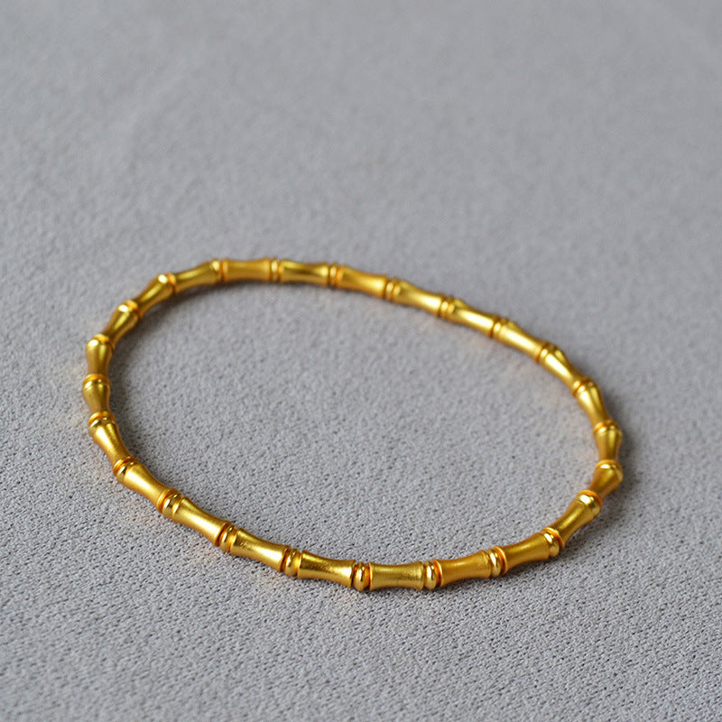 Romantic Gold Bracelet for Special Moments