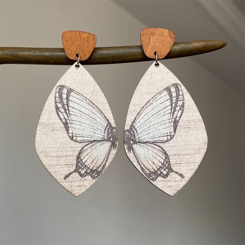 Charming Earring for Any Occasion