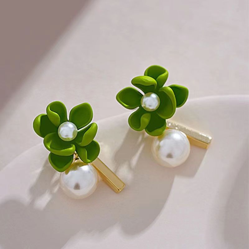 Beautiful Earring with Unique Style