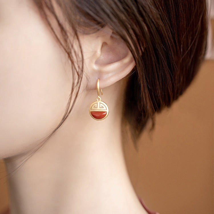 Beautiful Gold Earring with Unique Style