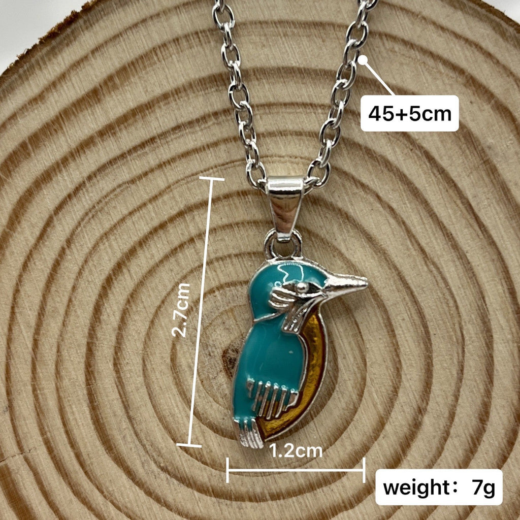 Charming Silver Necklace for Any Occasion
