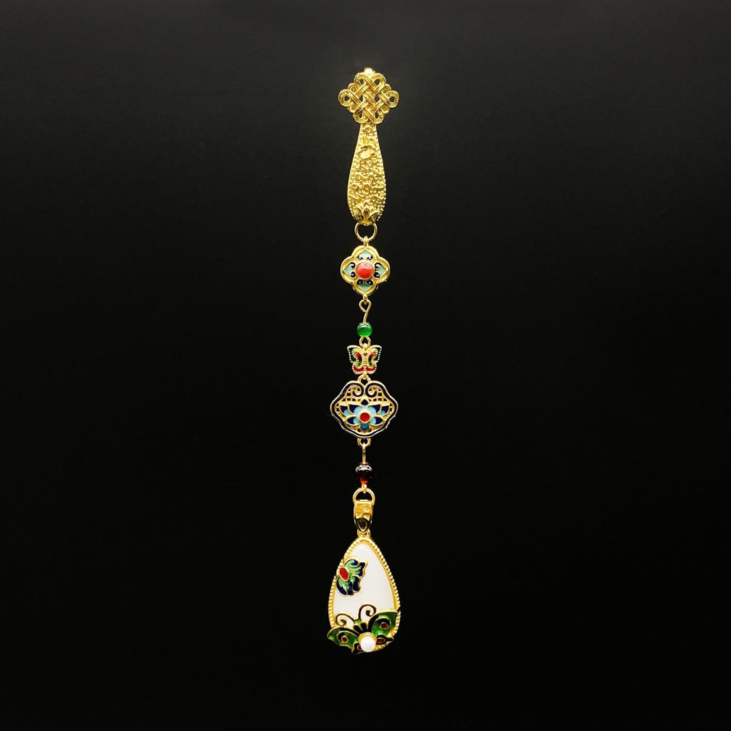 Charming Pendant for Any Occasion