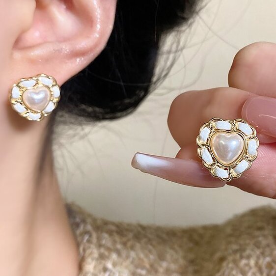 Elegant Pearl Earring for Every Occasion