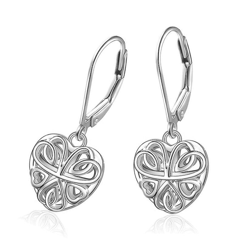 Charming Earring for Any Occasion