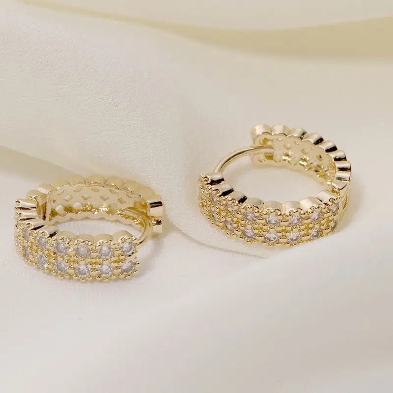 Elegant Gold Earring for Every Occasion