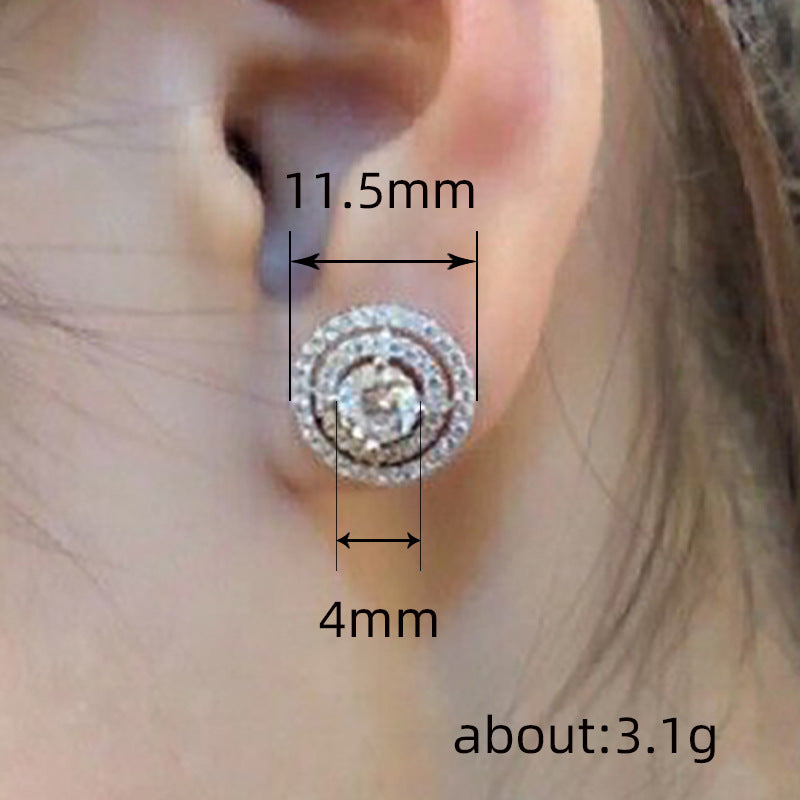 Charming Earring for Any Occasion