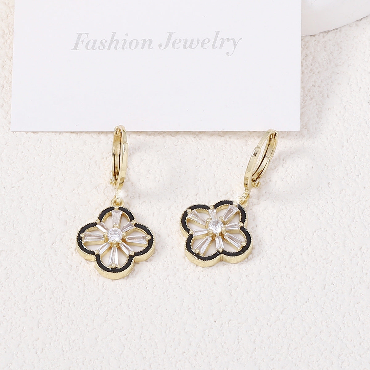 Elegant Earring for Every Occasion