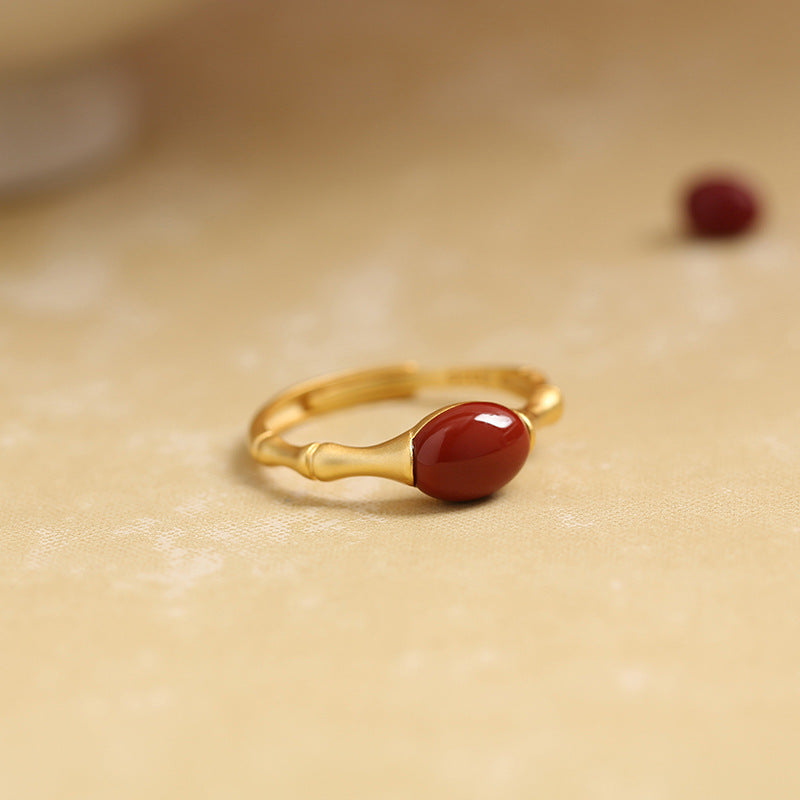 Classic Silver Ring with Timeless Appeal
