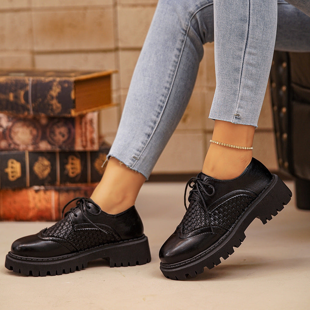 Graceful Orthopedic Shoes for Modern Look