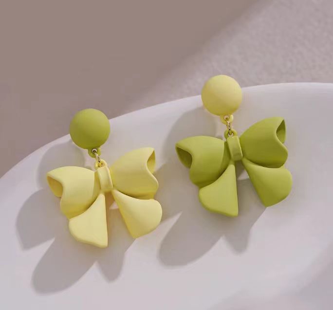 Beautiful Earring with Unique Style