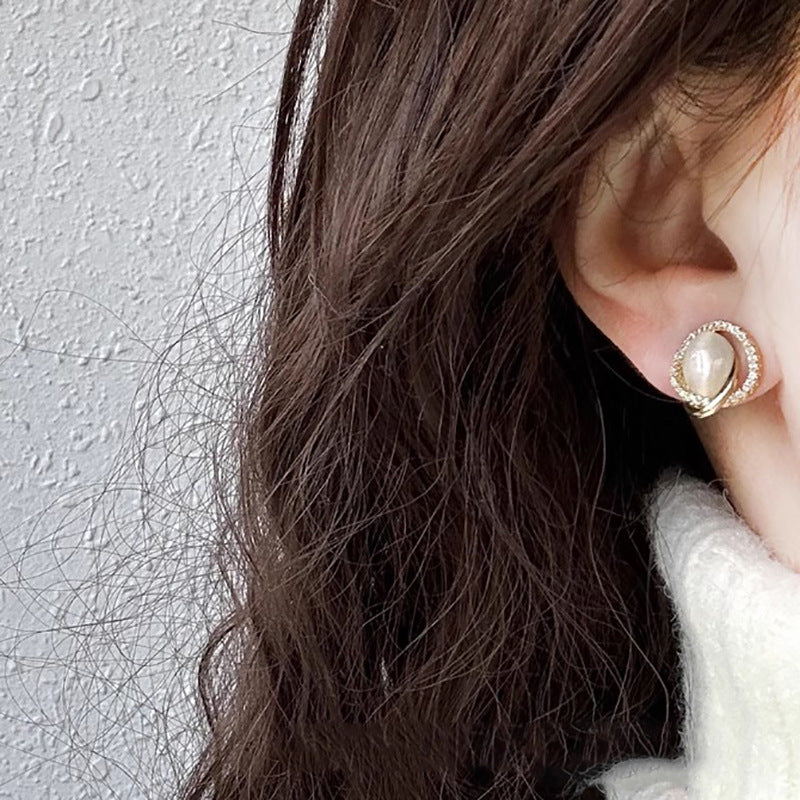 Beautiful Earring with Unique Style