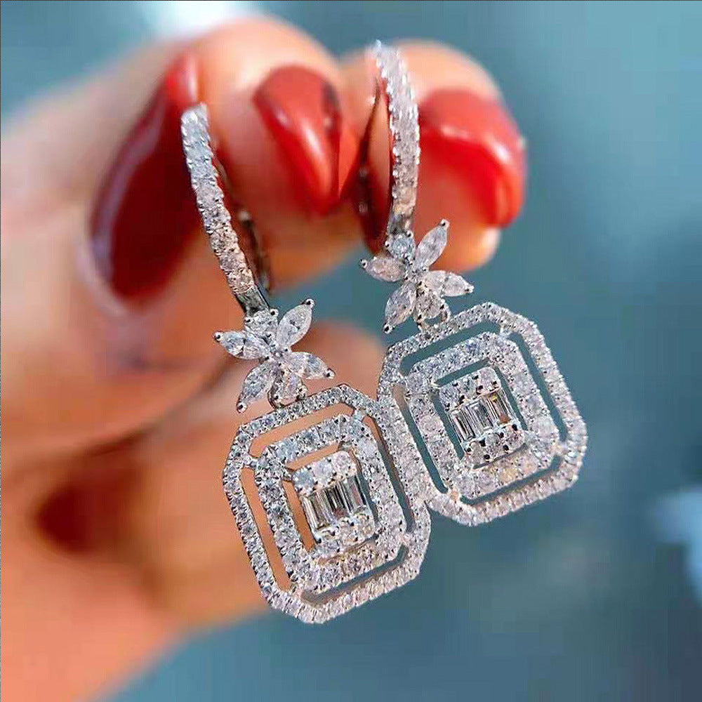 Stunning Earring for Daily Wear
