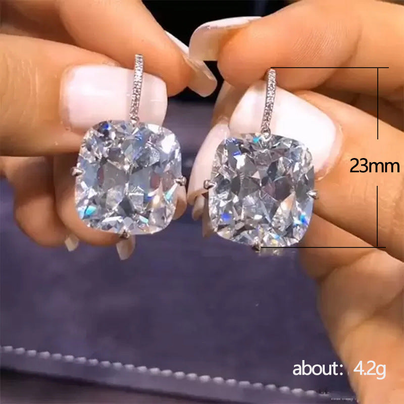 Elegant Earring for Every Occasion