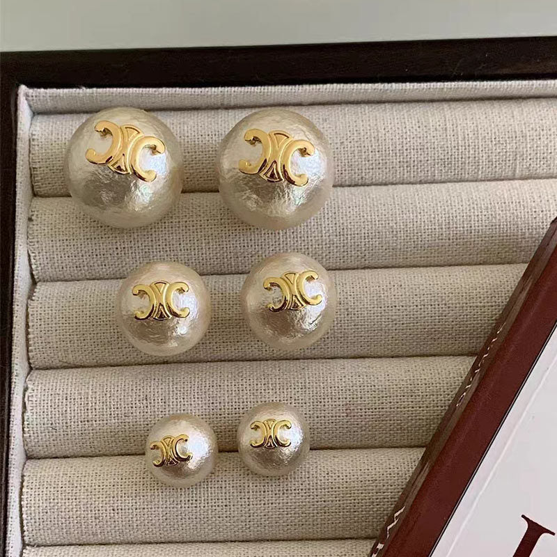 Charming Pearl Earring for Any Occasion