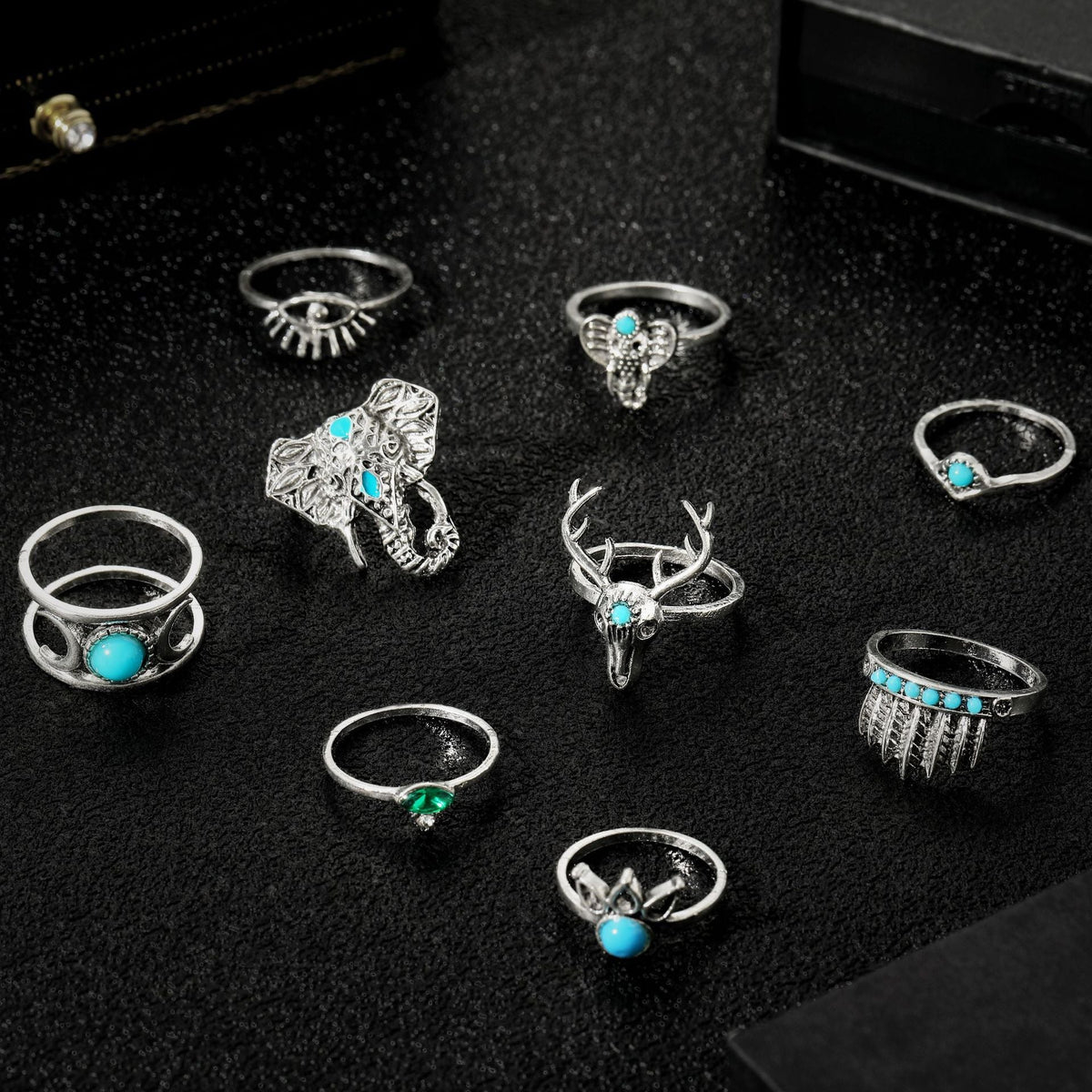 Beautiful Set with Unique Style