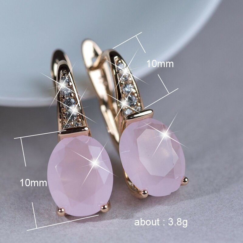 Beautiful Gold Earring with Unique Style