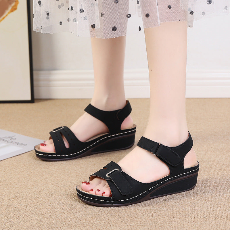 Graceful Orthopedic Sandals for Modern Look