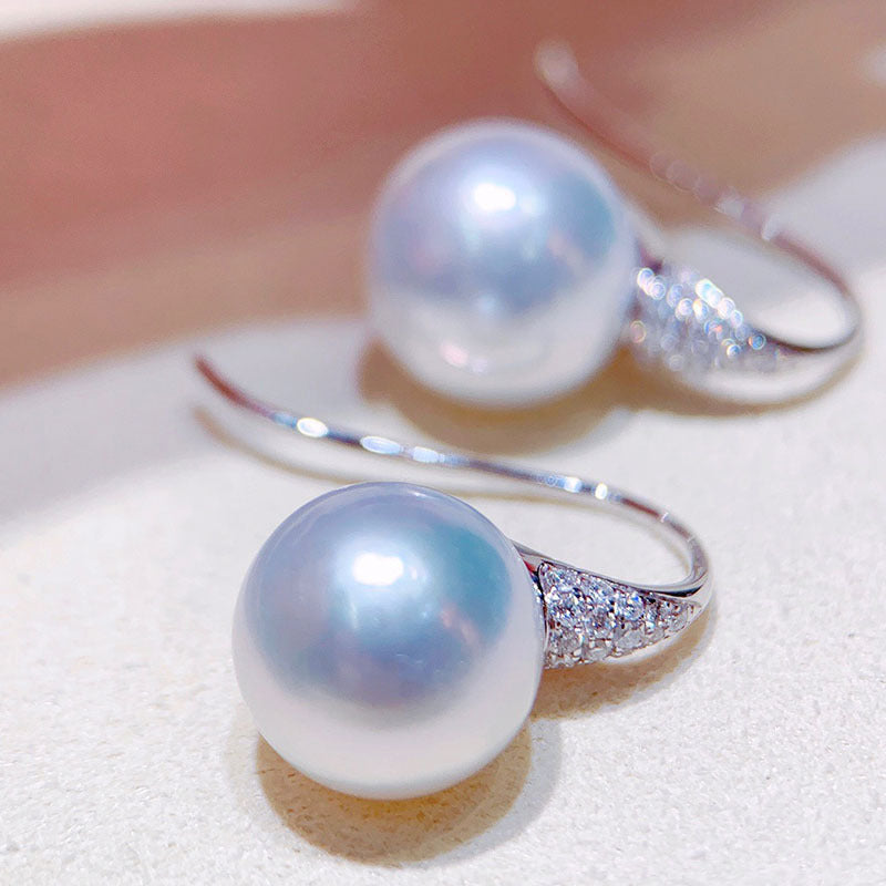Delicate Artisan Pearl Earring