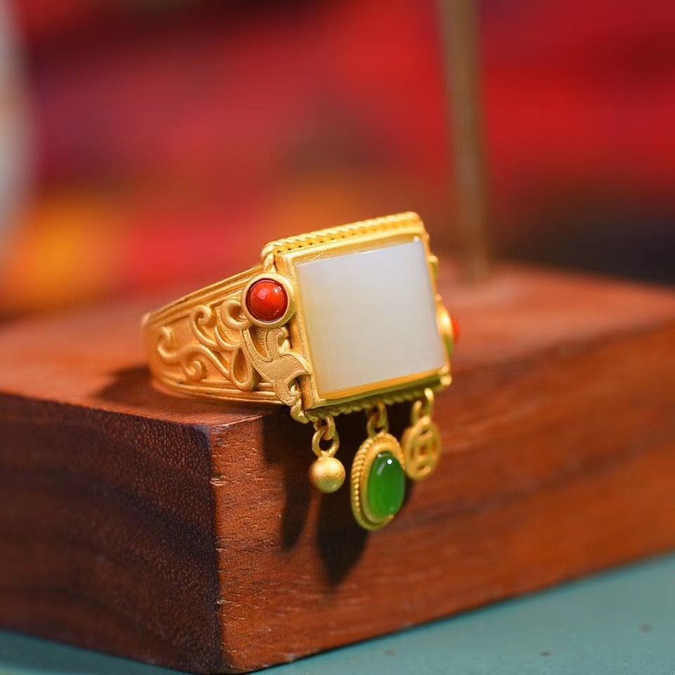 Romantic Silver Ring for Special Moments