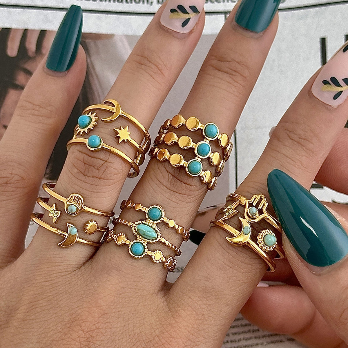 Beautiful Gold Bracelet with Unique Style