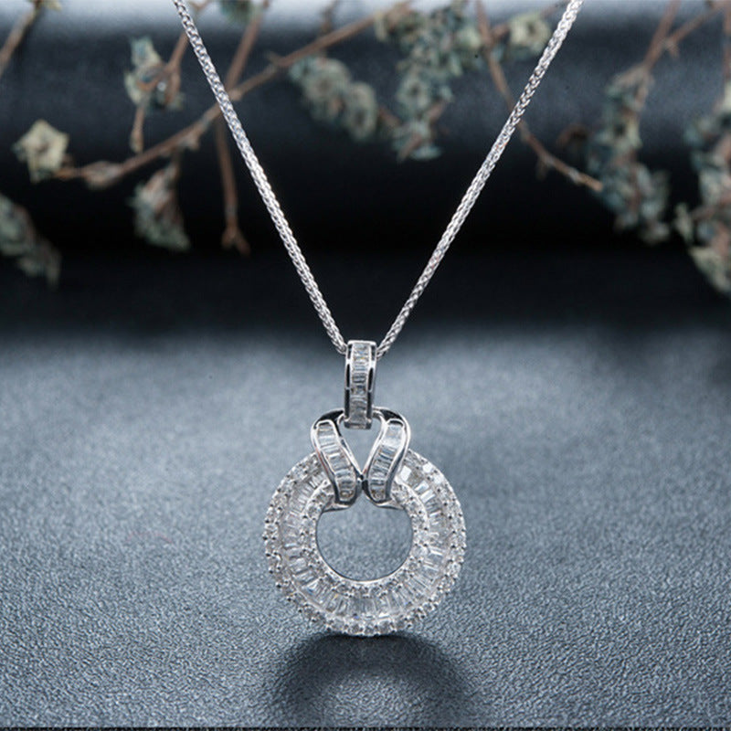 Classic Pendant with Timeless Appeal
