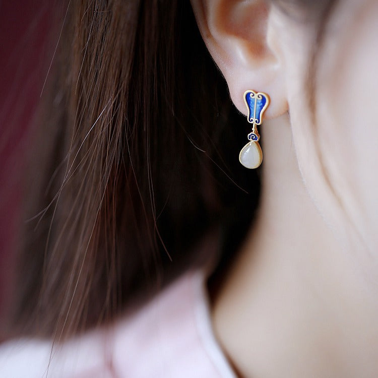 Elegant Gold Earring for Every Occasion
