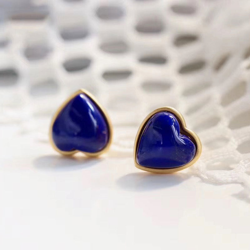 Charming Silver Earring for Any Occasion