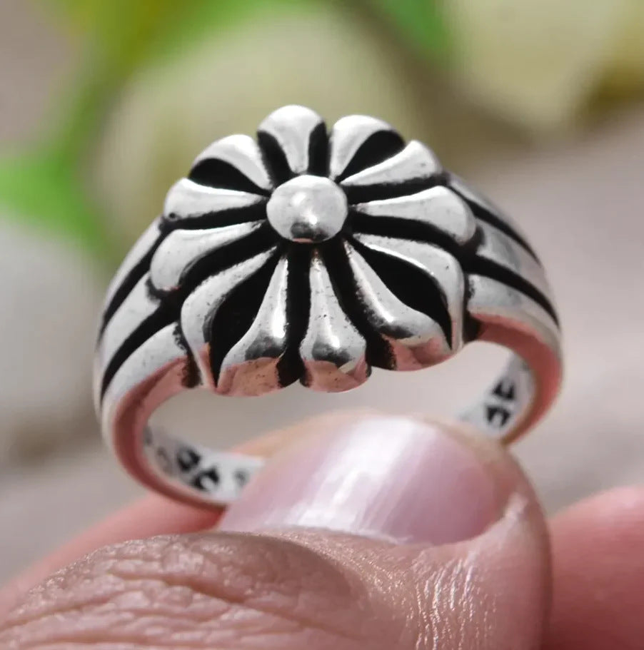 Stunning Ring for Daily Wear